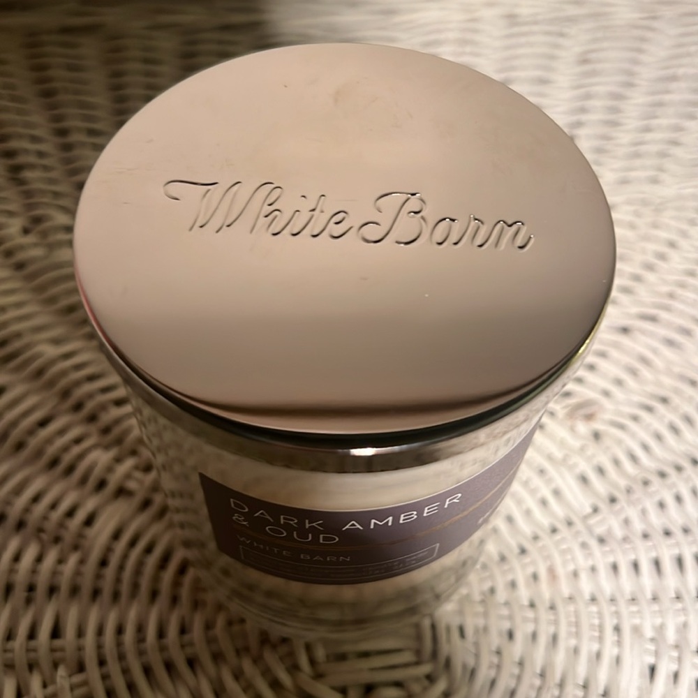 Bath and Body Works Single Wick Candle Dark Amber & Oud In Box White Barn - Picture 3 of 6